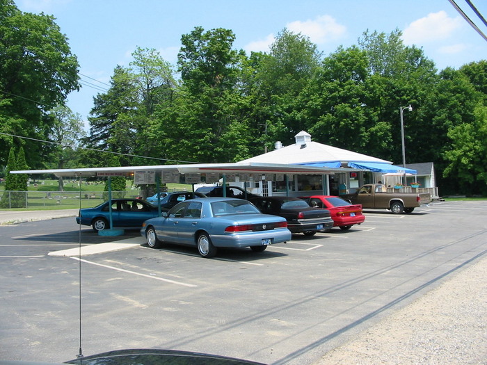 Hi-Lite Drive-In Restaurant - 2002 Photo From Me